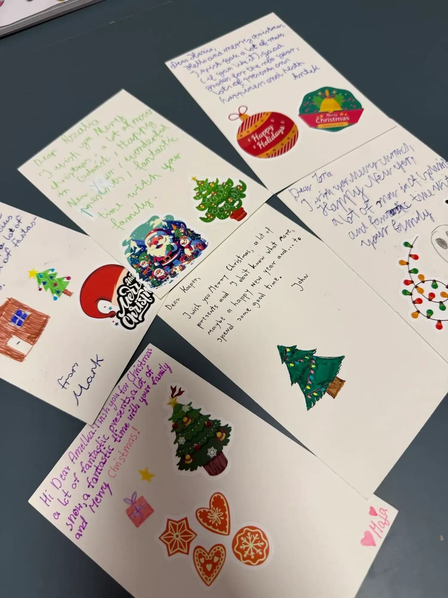 Dzieci świętują Mikołajki na zajęciach angielskiego – Inside Out